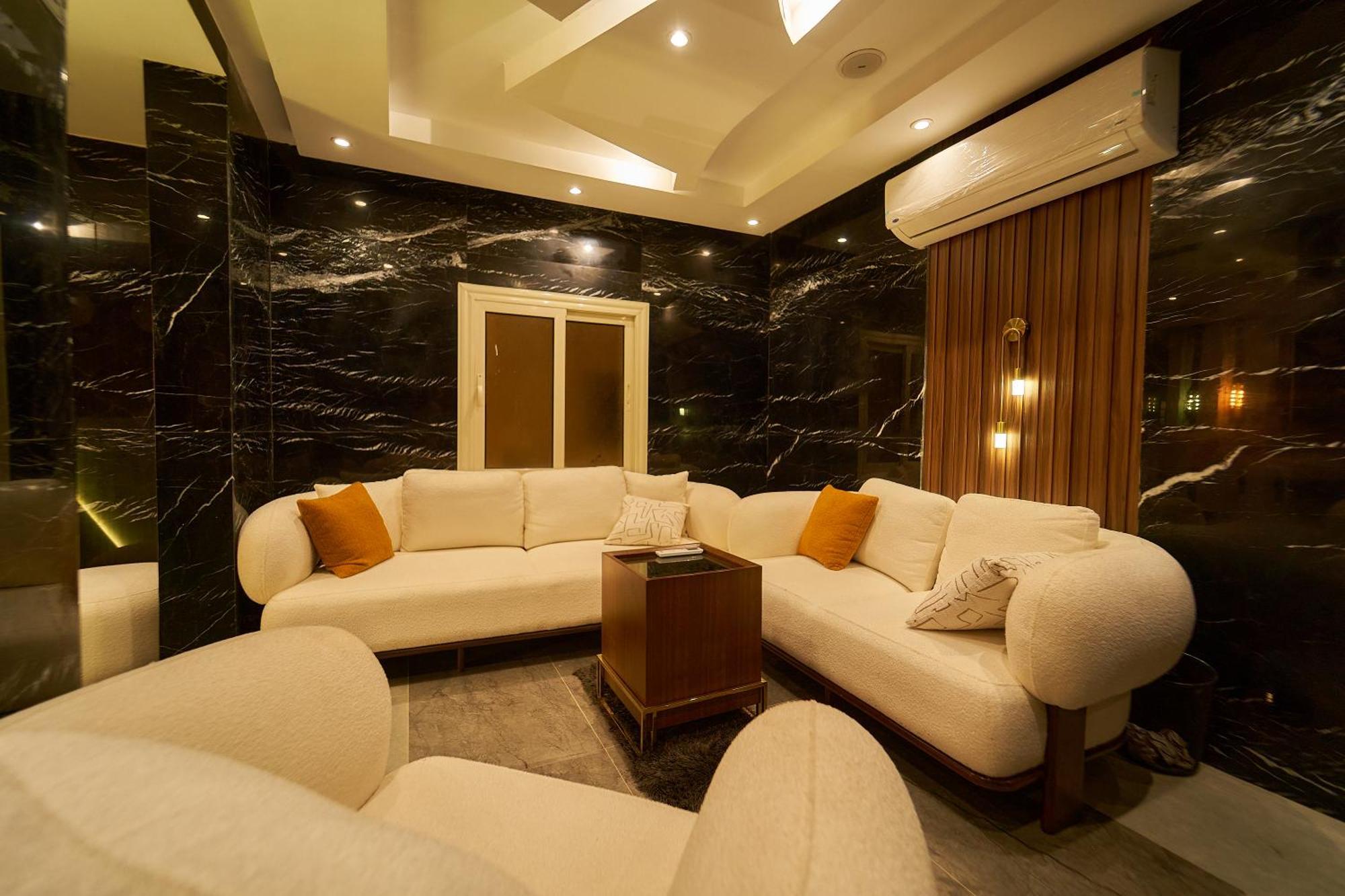 Crown Pyramids View Hotel Giza Экстерьер фото