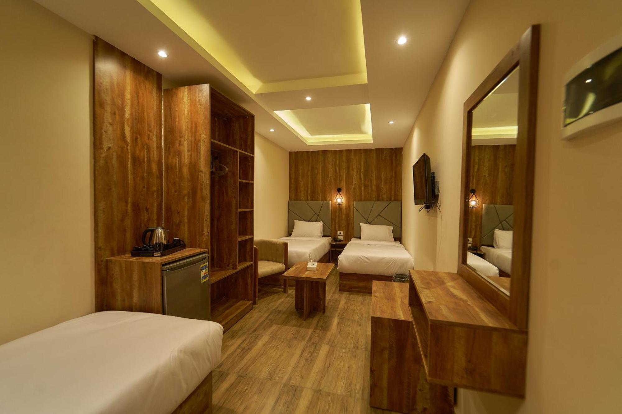 Crown Pyramids View Hotel Giza Экстерьер фото